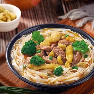 Tagliatelle di riso più vendute e spaghetti piccanti e aspri in Cina, disponibili per il commercio all'ingrosso a prezzi bassi - Product Image 6