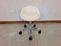 Chaise de barbier pivotante en cuir, moderne et luxueuse, blanche et argentée, vente en gros à prix abordable