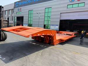 Semirremolque de cama baja con cuello de cisne plegable Remolque plano hidráulico extensible para transporte de equipos pesados - Product Image 4