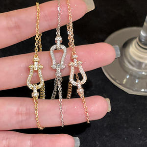 Pulsera de Cadena de Lujo Chapada en Oro de 18K con Circonita Cúbica y Hebilla de Herradura de Diamantes para Mujer, Regalo para Uso Diario o Fiestas - Product Image 2