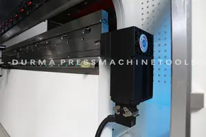 ماكينة الثني الهيدروليكية باستخدام الحاسب الآلي للضغط على الفرامل الصفيحة الفولاذية WC67k الهيدروليكية للبيع الساخن