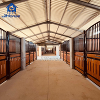 JHorse - Écurie à chevaux de luxe européenne avec porte battante en bambou et mangeoire roulante