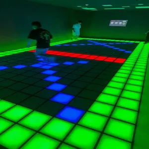 Yeni tasarım Led dans pisti aktif oyun Arena Led kat 30x30cm interaktif çocuk aktivite oyunları