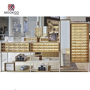 Étagère d'exposition en bois pour lunettes de vue, pour vitrine, design pour magasin d'optique - Product Image 1
