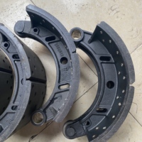 Ensemble de sabots de frein arrière DONGFENG CA 153 457 pour camion lourd et autobus avec essieu arrière CA153 457 10 15T en fonte de 220 mm de large 3502N12
