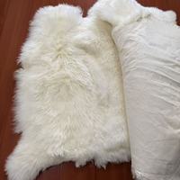 Peaux de mouton naturelles de haute qualité, moelleuses, tannées, en pièces entières, cuir de mouton naturel pour couverture de chambre, tapis de sol