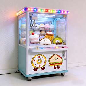 Jouets en peluche de la série Dessert à presser, artisanat de broderie fait main, poupées en forme de beignets et de gâteaux, jouets en peluche à la fraise, machine à griffes, cadeaux d'anniversaire - Product Image 2