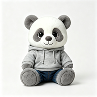 Peluche Panda Mignonne avec Sweat à Capuche Gris et Jean Bleu – Douce et Moelleuse, Tenue Tendance pour Poupée Panda en Peluche