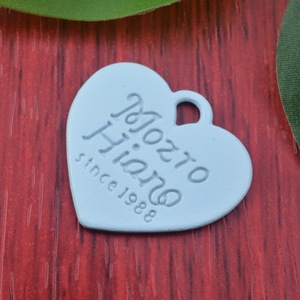 Colgantes de letras y corazones metálicos con acabado de pintura para hornear, accesorios de joyería DIY para pulseras, collares y llaveros - Product Image 6
