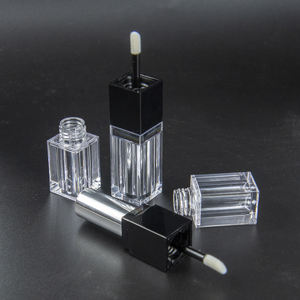Tubes de rouge à lèvres brillant à lèvres à double extrémité 8.4ml personnalisés 2-en-1 emballage en plastique transparent forme carrée finition brillante 6ml cosmétiques - Product Image 5