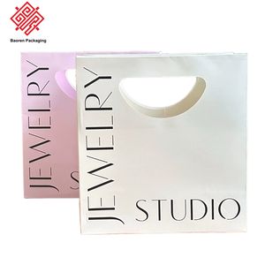 Bolsas de Joyería Estilo Baoren en Stock, Bolsas de Papel de Alta Gama con Sensación de Armadura, Bolsas de Embalaje al por Mayor de Cartulina Blanca Personalizadas - Product Image 3