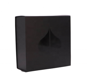Medium folded Black packaging box for clothes Custom quality Luxury box for Gift Magnetic box for accessories