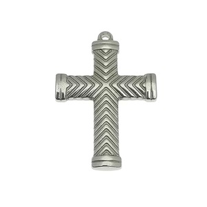 Colgantes de Cruz de Acero Inoxidable con Grabado Religioso Cristiano para Collares y Pulseras, Color Acero Liso, Múltiples Estilos - Product Image 3