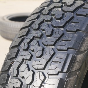 Neumático Radial para Auto LCH T-REX 285/50R20 116H, Nuevo, Garantía de 3 Años, Directo de Fábrica, para Todas las Temporadas - Product Image 2