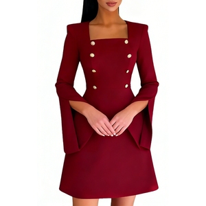 Robe Courte Bordeaux Femme à Col Carré, Manches Évasées Fendues, Double Boutonnage, Détail Boutons – Robe de Soirée Formelle Tendance - Product Image 5