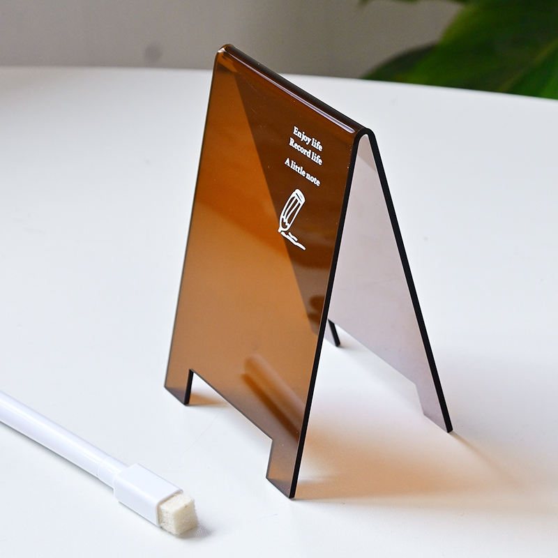 สีชาเหลือง