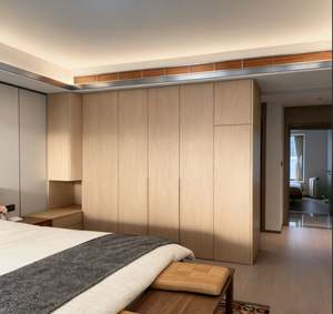 Juego de Armario de Lujo Personalizado BALOM con Puertas de Vidrio Esmerilado, Iluminación Interior LED y Estantes Extraíbles para Pantalones para Almacenamiento en el Dormitorio - Product Image 3