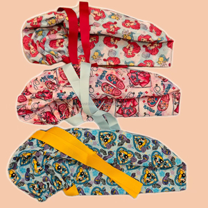 Cuffie Chirurgiche da Donna con Fodera in Raso, Design Personalizzato con Stampe Cartoon, Cuffie per Infermiere con Fodera in Raso, Cappelli Chirurgici Stampati con Personaggi e Foro per Coda di Cavallo - Product Image 3