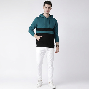 Sweat-shirt streetwear moderne et élégant avec tissu en polaire doux, cordon de serrage réglable et sweat-shirts pour hommes parfaits pour un look sportif - Product Image 1