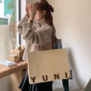 Sacs en papier de luxe personnalisés avec votre logo Sac cadeau promotionnel en tissu en papier avec poignée - Product Image 1