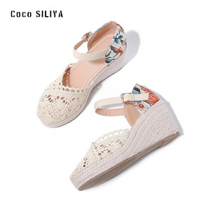 Sandalias de cuña Coco SILIYA con punta abierta, suela de paja transpirable y cierre de hebilla para mujer - Product Image 1