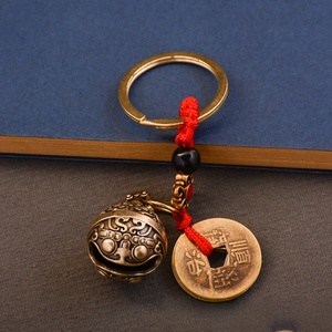 Portachiavi con Campana in Ottone Portafortuna Stile Feng Shui Cinese, Monete d'Oro, Monete dei Cinque Imperatori Retrò, Cordino per Telefono, Campane Taotie, Regali - Product Image 2