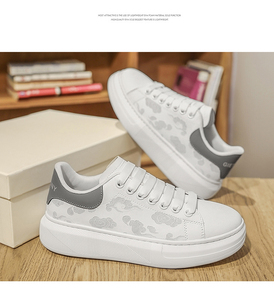<span class=keywords><strong>Scarpe</strong></span> <span class=keywords><strong>Sportive</strong></span> Bianche Allacciate Antiscivolo con Rialzo Interno e Suola Spessa per Primavera Autunno Inverno 2026 - Modello Caldo e di Tendenza - Product Image 4