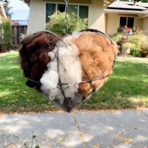 ハート型の鳥の巣作り素材 屋外庭園アート 吊り下げ式ガーデンデコレーション 鳥用 野鳥用品 裏庭の装飾 - Product Image 2