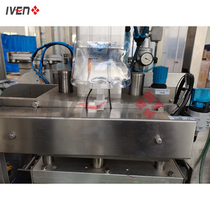 Machine de remplissage de sac de non PVC d'infusion de solution de fluides d'IVEN IV pour la solution saline normale - Product Image 2