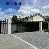 Moderne zwarte aluminiumlegering buitenbeveiligingsomheining privacy scherm verticale blad draadomheining panelen