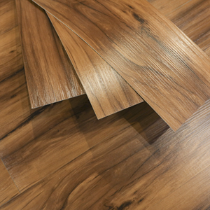 Revêtement <span class=keywords><strong>de</strong></span> <span class=keywords><strong>sol</strong></span> en plastique vinyle auto-adhésif en PVC pour la décoration intérieure Revêtement <span class=keywords><strong>de</strong></span> <span class=keywords><strong>sol</strong></span> en vinyle <span class=keywords><strong>de</strong></span> luxe - Product Image 3