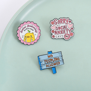 Sorry, mijn sociale angst zegt nee. Emaille pins, introverte quote, sociale overlevenster broches, reversbadge, sieraden, cadeaus. - Product Image 1
