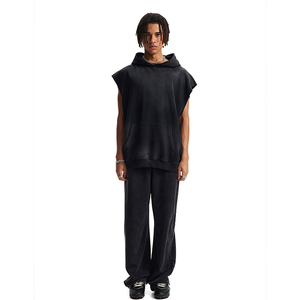 <span class=keywords><strong>Felpa</strong></span> <span class=keywords><strong>Senza</strong></span> <span class=keywords><strong>Maniche</strong></span> con <span class=keywords><strong>Cappuccio</strong></span> di Alta Qualità, Trendy e Must-have, con Bordi Grezzi e Finitura Spray Distrutta - Product Image 1
