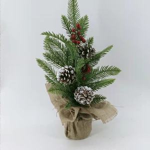 Albero <span class=keywords><strong>di</strong></span> Natale in Plastica a Forma <span class=keywords><strong>di</strong></span> <span class=keywords><strong>Pino</strong></span> per Decorazione Domestica - Product Image 5
