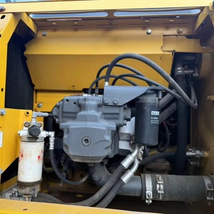 Excavatrice Komatsu PC240 d'occasion de 24 tonnes à vendre à prix avantageux, excavatrice Komatsu et pelleuse Komatsu d'occasion - Product Image 5