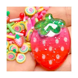 작은 Kawaii 과일 수지 공예 가방 어린이를위한 사용자 정의 딸기 롤 폴리머 비즈 DIY 슬라임 장식 컬러 점토 유형