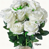 Vente en gros de grandes roses artificielles en soie blanches pour la remise des diplômes, la fête des mères, la Saint-Valentin, les mariages, Noël, décoration murale florale faite à la main