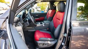 VENTAS RÁPIDAS <span class=keywords><strong>de</strong></span> TOYOTA LAND-CRUISER 300 VXR 3.3D USADO, Equipamiento Completo, <span class=keywords><strong>4x4</strong></span>, SUV Duradero, Motor V6 Twin Turbo - Product Image 6