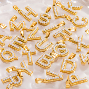 Colgante de perla con letra de acero inoxidable, chapado en oro de 18 quilates, para hacer collares, accesorios de joyería DIY, formas mixtas, alfabeto inglés - Product Image 1