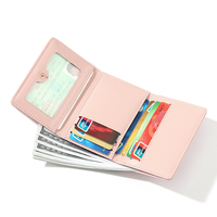 Dompet Wanita TAOMICMIC Musim Panas Baru Dompet Pendek Wanita Motif Beruang Lucu Segar Lipat Tiga Mini Portabel Bahan Kulit PU Tempat Kartu Kantong Koin