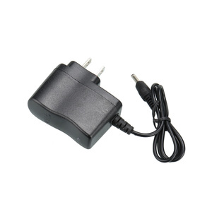 Chargeur DC Naomitsu avec interface ronde 3,5 mm 3,7-4,2 V pour lampe torche et lampe frontale - Product Image 3