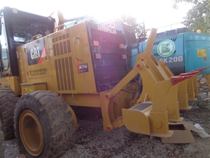 รถเกรดเดอร์มือสอง Caterpillar 140K นำเข้าจากญี่ปุ่น กำลังแรง ทนทาน ใช้งานได้ดี พร้อมเครื่องยนต์และปั๊ม ขาย - Product Image 2