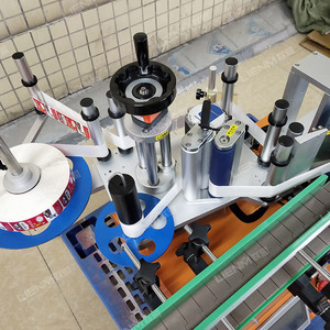 Aplicador Automático de Rótulos para Garrafas Redondas de Alta Precisão, Unidade de Rotulagem com Adesivos Envolventes para Água - Product Image 2