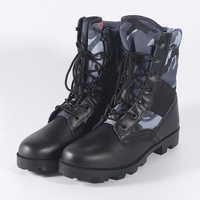 Chaussures de randonnée tactiques en cuir camouflage imperméables pour hommes, idéales pour le sport en plein air, la montagne, le désert, l'escalade et le camping.