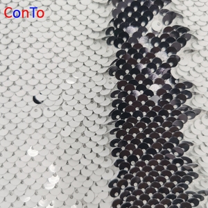 Coussin en tissu à paillettes blanches personnalisé, réversible, à paillettes, très vendu - Product Image 6