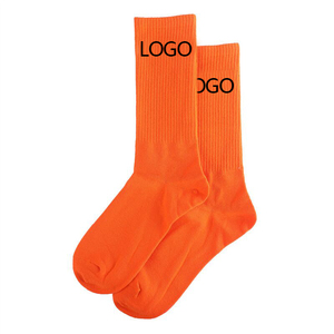 Chaussettes de sport pour homme en coton de bambou noir, personnalisables avec votre propre logo, design OEM, vente en gros à bas prix - Product Image 5