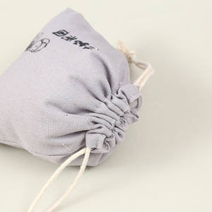 Mini pochette en toile, sac à cordon en coton, broderie personnalisée du logo gris, écologique, réutilisable, pochette à bijoux, sac en coton pour mariage - Product Image 3