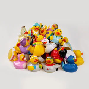 Aangepaste 3 Inch Piloot Rubber Eend Race Bulk Sparta Jeep Gele Fabrikant Pvc Drijvende Eend Speelgoed Bad Vinyl Speelgoed Voor Peuter - Product Image 1