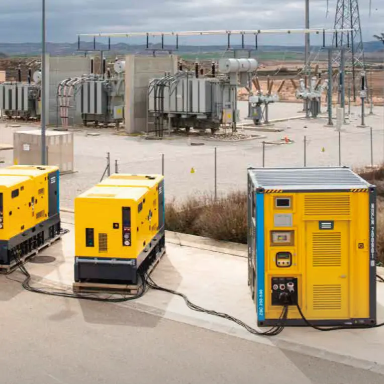 Sistema de almacenamiento de energía de batería LiFePo4 de 100kwh para montacargas de coche eléctrico y central eléctrica de excavadora 150kwh 200kwh