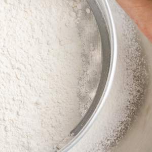 Colador <span class=keywords><strong>de</strong></span> Harina Redondo <span class=keywords><strong>de</strong></span> Acero Inoxidable <span class=keywords><strong>de</strong></span> Malla Fina Ecológico para Repostería - Product Image 4